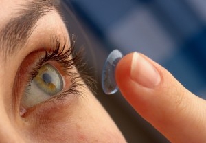 Advantages-Of-Using-Contact-Lenses